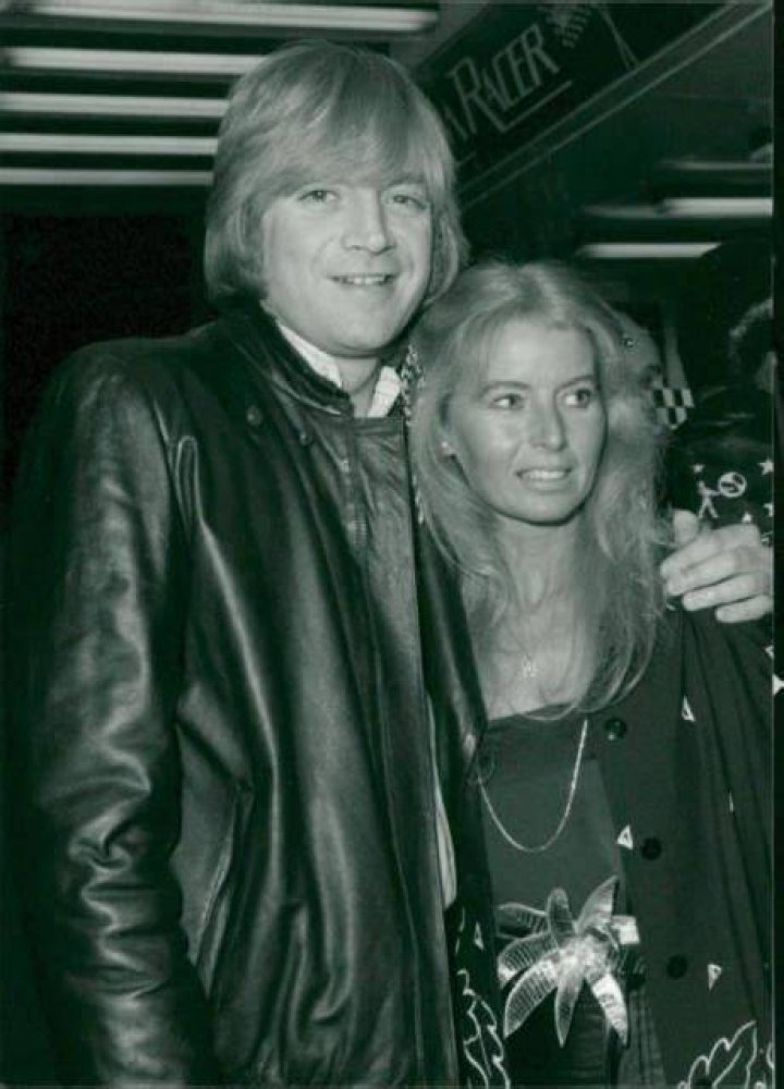 Is Justin Hayward Married? Unveiling the Personal Life of the Iconic Musician