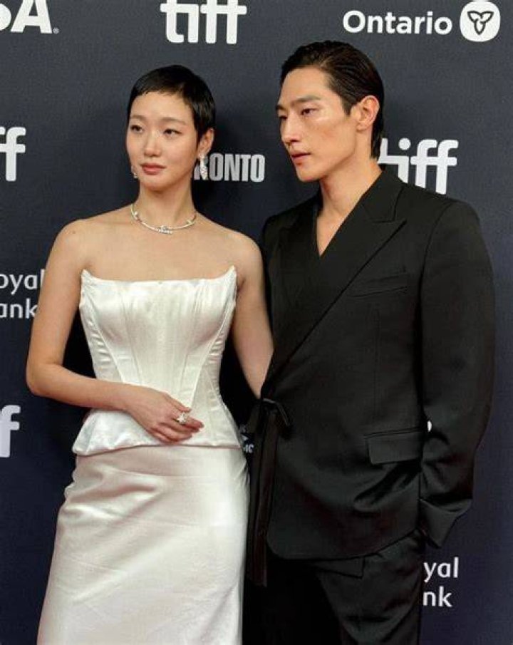 Kim Go-eun Husband: A Comprehensive Look Into the Life and Love Story