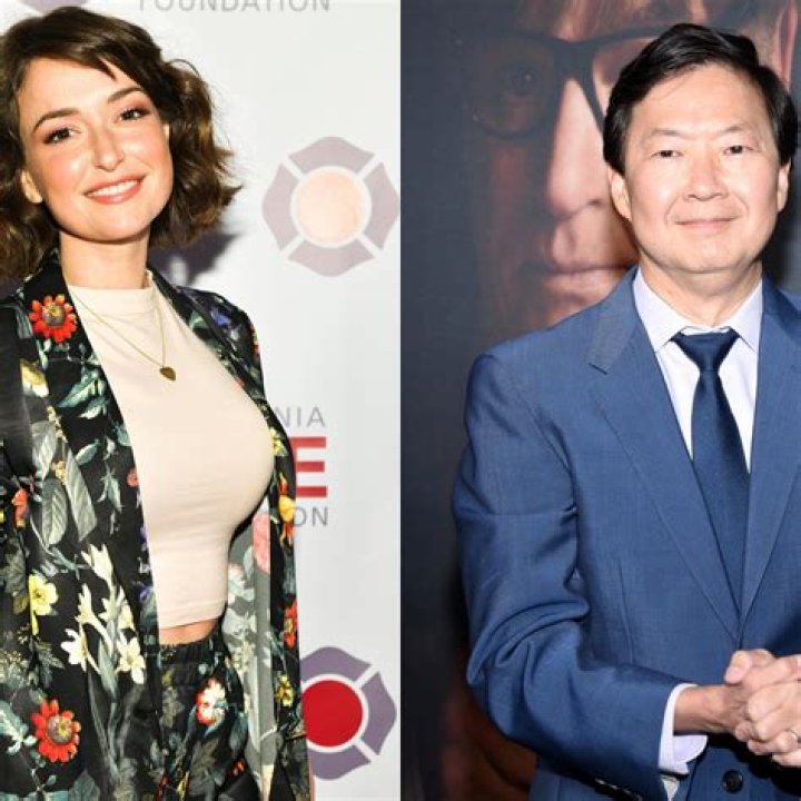 Milana Vayntrub: A Rising Star in the Entertainment Industry